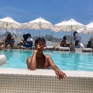 Meet your Posher, Asia